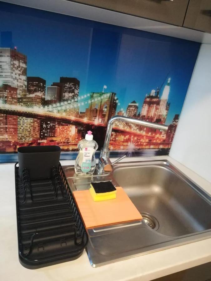 Apartment Tesla Viena Exterior foto