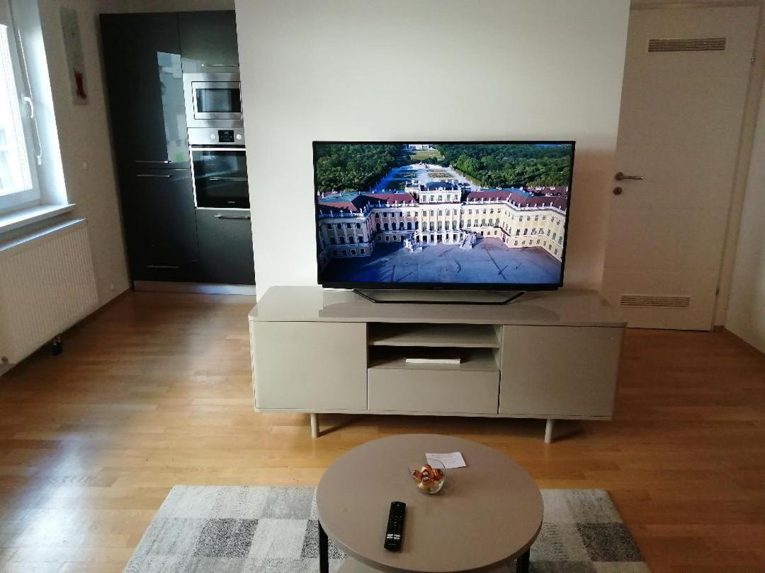 Apartment Tesla Viena Exterior foto